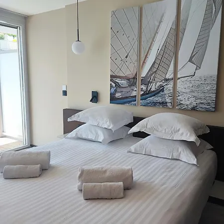 Royal - Luxury Hotel, Résidence, Beach&spa 4* Antibes